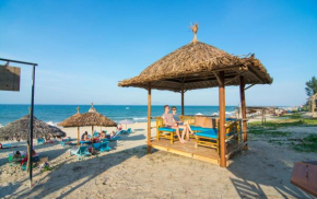 Отель Local Beach Homestay  Tp. Hội An